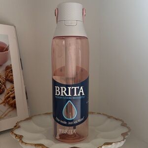 Brita 26-oz. Premium Filtering Water Bottle